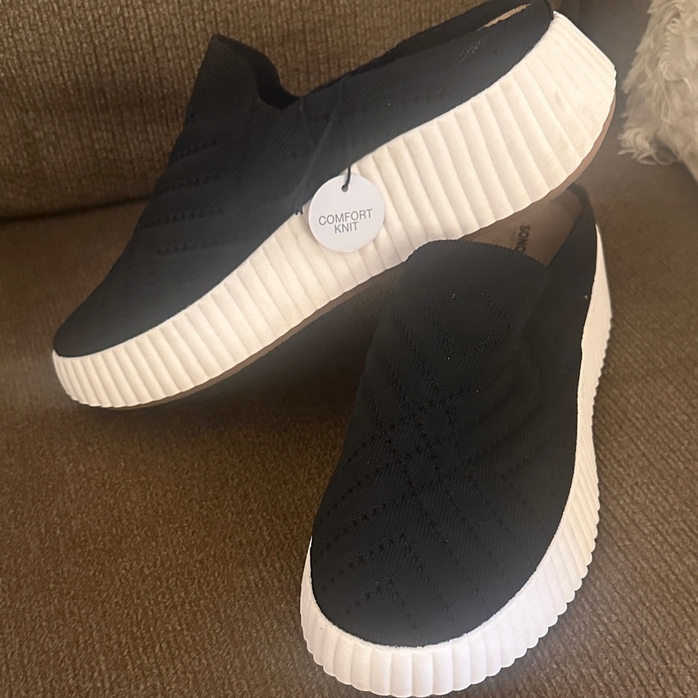 Sonoma Black Knit Slip-On Sneakers with White Platform - Picture 2 of 4